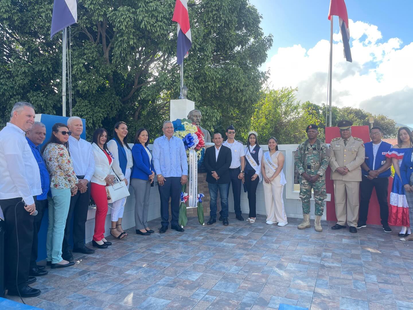 Ayuntamiento de Sabana Larga conmemora el 213 aniversario del natalicio de Juan Pablo Duarte